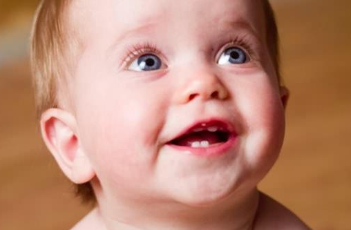 小孩长牙慢是什么原因 小孩长牙齿有什么症状