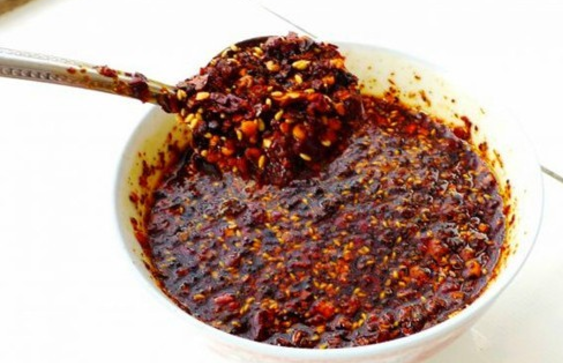 辣椒油用什么油最好 做麻辣烫的辣椒油怎么做